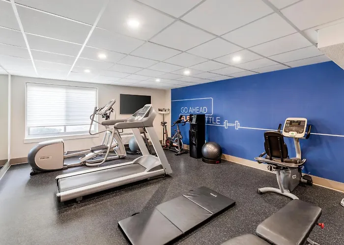Hotel Express Chicago-downers Grove By Ihg