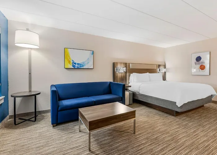 Express Chicago-downers Grove By Ihg 2*