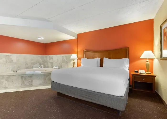 Hotel Express Chicago-downers Grove By Ihg