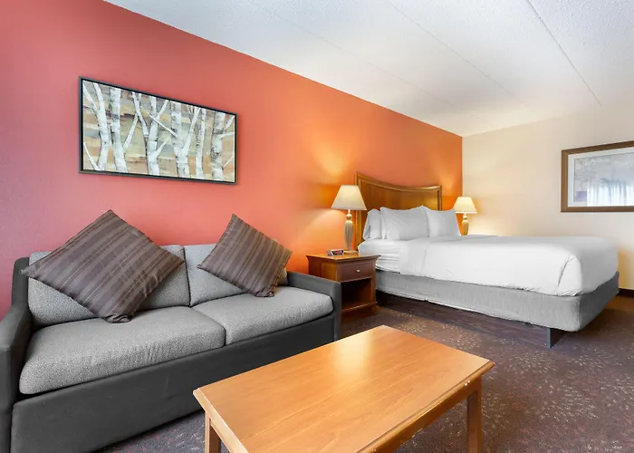 Hotel Express Chicago-downers Grove By Ihg