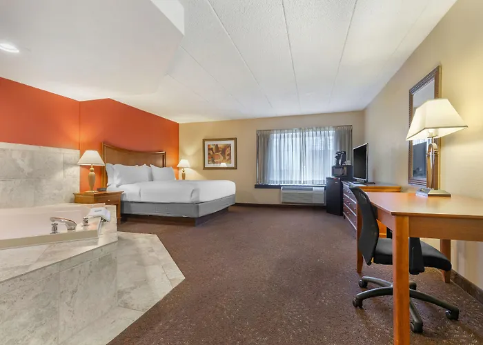 Express Chicago-downers Grove By Ihg Hotel Downers Grove