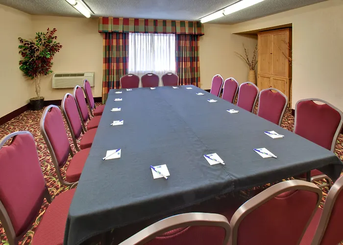 Express Chicago-downers Grove By Ihg Downers Grove