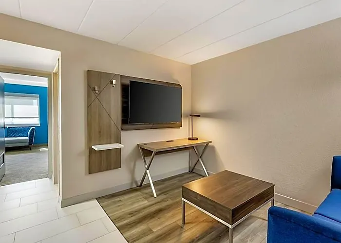 Express Chicago-downers Grove By Ihg 2*