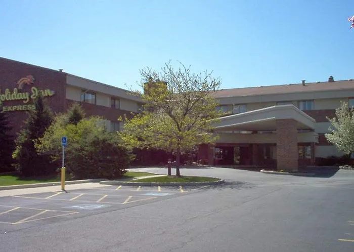 Express Chicago-downers Grove By Ihg 2*