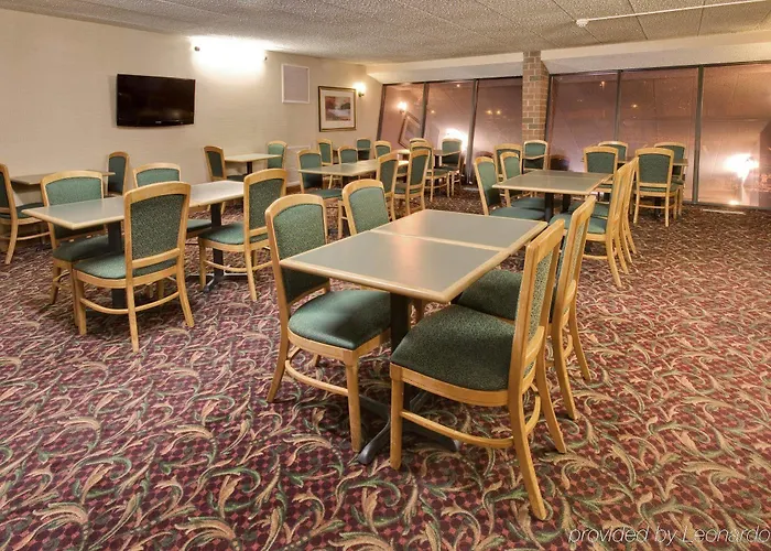 Hotel Express Chicago-downers Grove By Ihg